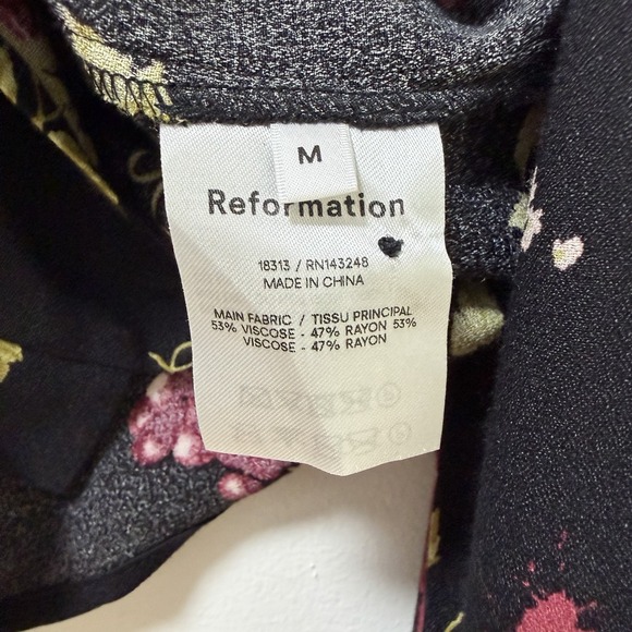 Reformation Womens Nell V Neck Button Up Blouse Size M Black Grape Print Top - Picture 6 of 7